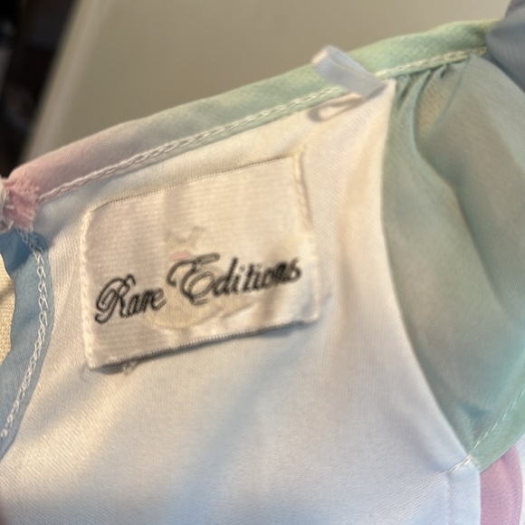 Girls pastel dress, Size 6, Twins ((2 avlbl) - Picture 3 of 3